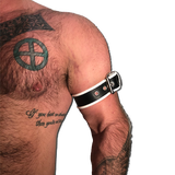 Buckle Armband with Color Piping-Leather-Swish Embassy